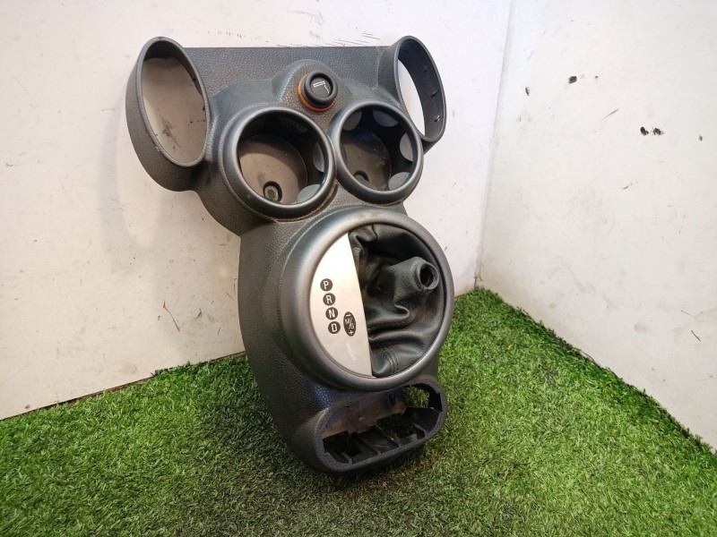 Recambio de consola central tras. para mini mini (r50, r53) one referencia OEM IAM 51167147186 7147179 12273713