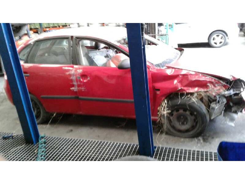 seat ibiza (6l1) del año 2001