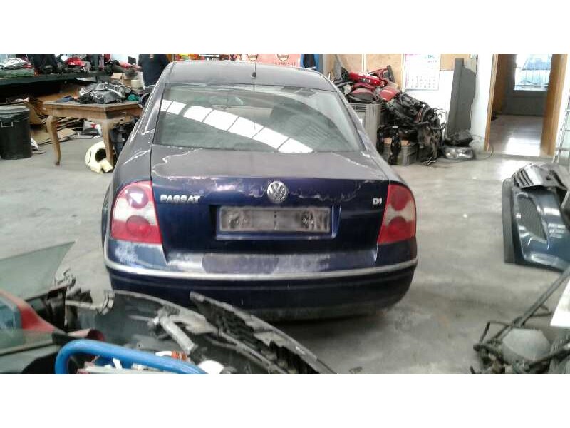 volkswagen passat variant (3b6) del año 2000