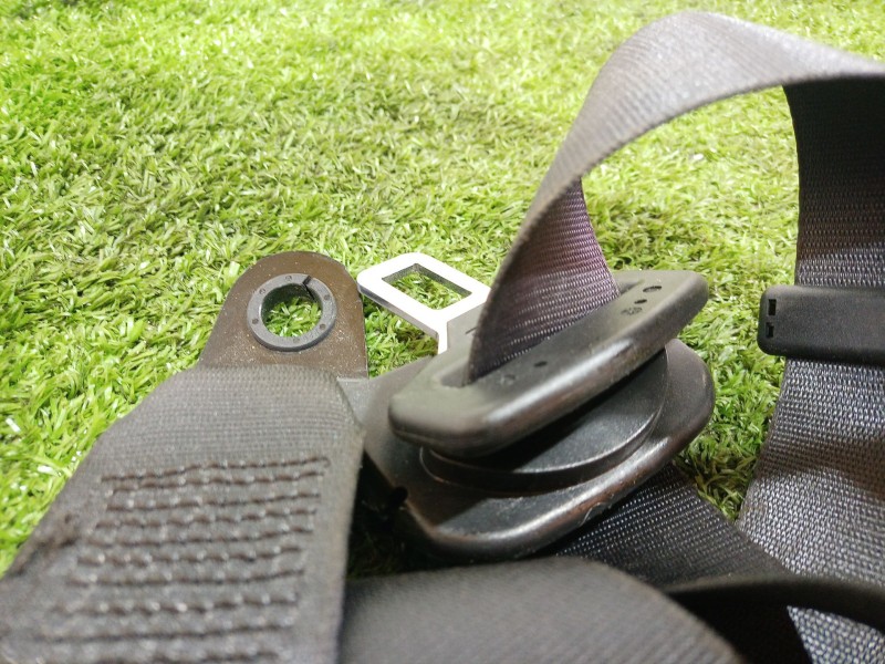 Recambio de cinturon seguridad trasero derecho para mini mini (r50, r53) one referencia OEM IAM 601030000D 530101002 7055962