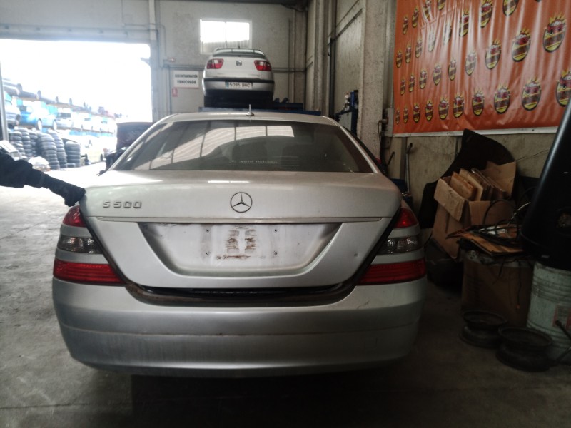 mercedes-benz clase s (w221) berlina del año 2005
