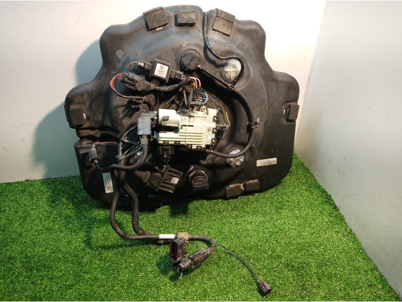 Recambio de deposito aditivo para volkswagen touareg (7p6) v6 tdi bluemotion premium referencia OEM IAM 7P0131878 7P0131878 F01C