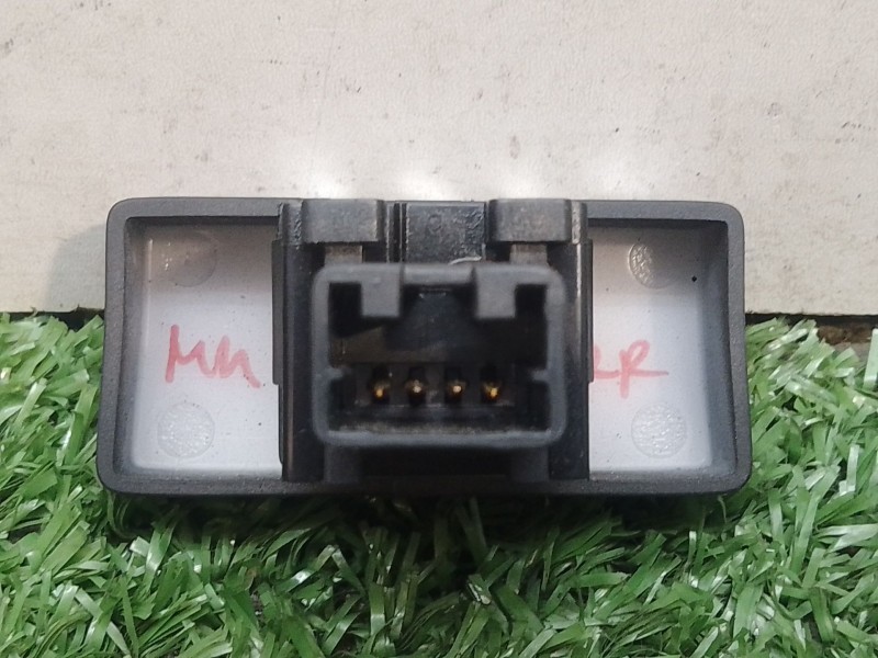 Recambio de warning para bmw serie 7 (e65/e66) 6.0 cat referencia OEM IAM SINREFERENCIA SIN REFERENCIA SIN REFERENCIA