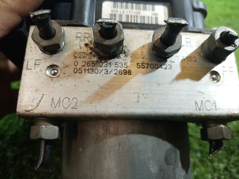 Recambio de abs para opel astra h ber. cosmo referencia OEM IAM 0265231535 0265800421 55700423