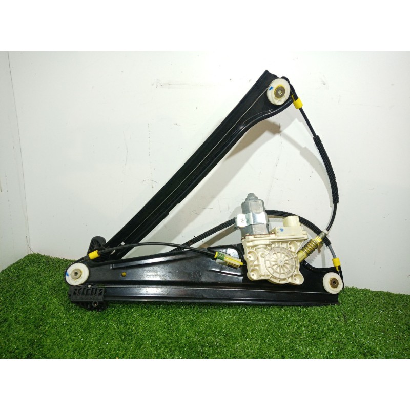 Recambio de elevalunas delantero derecho para bmw serie 7 (e65/e66) 6.0 cat referencia OEM IAM 7138862E 0206008001 8223826S
