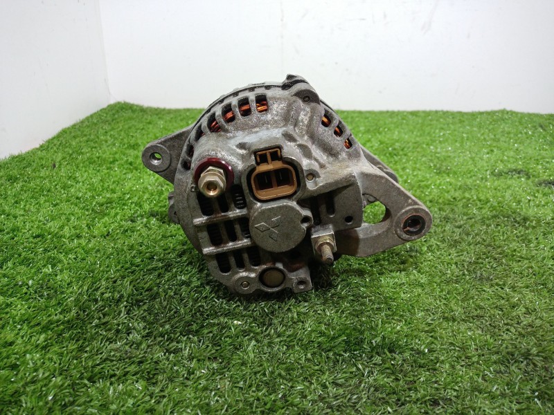 Recambio de alternador para mitsubishi colt (cj0) referencia OEM IAM A2T09493 A2T09493 A2T09493