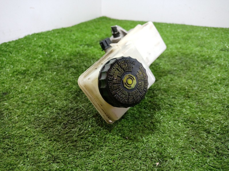 Recambio de bomba freno para toyota avensis (_t25_) 2.2 d-4d (adt251_) referencia OEM IAM 0204251172 0204251172 0204251172