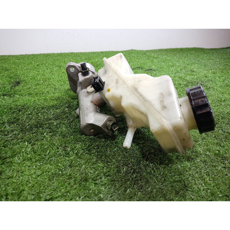 Recambio de bomba freno para toyota avensis (_t25_) 2.2 d-4d (adt251_) referencia OEM IAM 0204251172 0204251172 0204251172