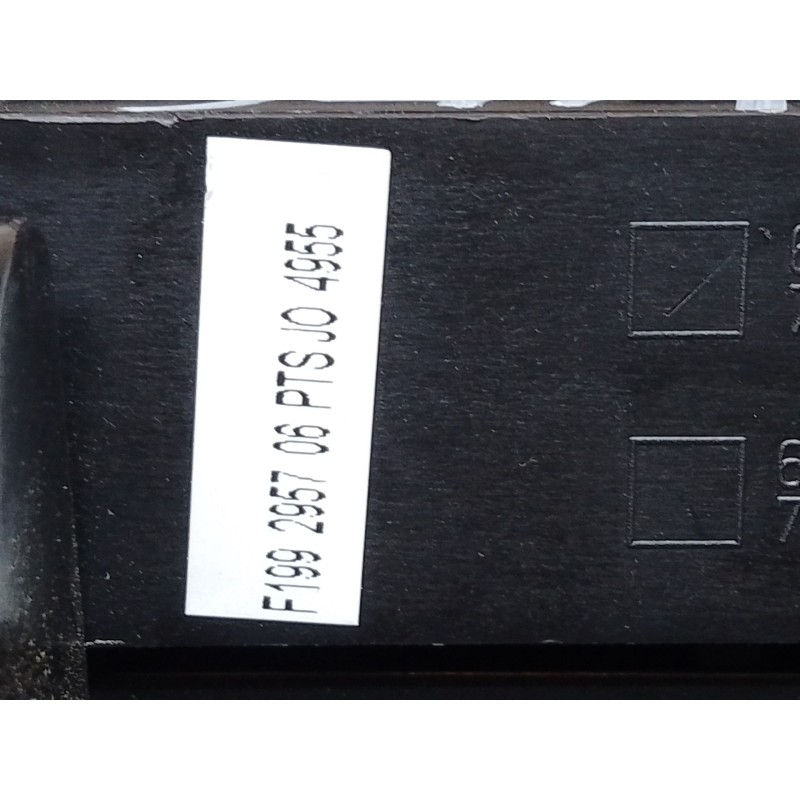 Recambio de rejilla aireadora para fiat punto (199_) 1.3 d multijet referencia OEM IAM 735386328  735416324