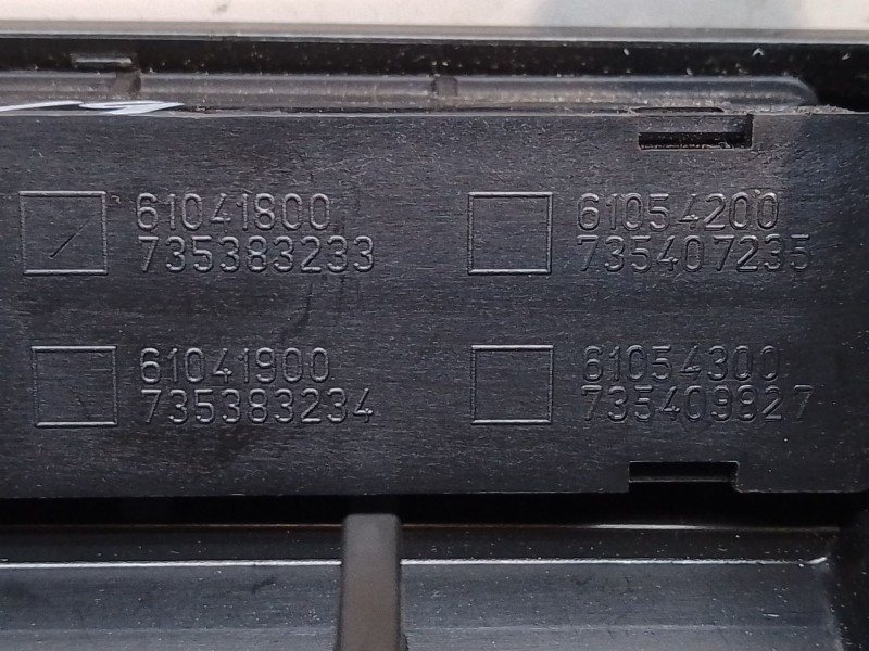 Recambio de rejilla aireadora para fiat punto (199_) 1.3 d multijet referencia OEM IAM 735386328  735416324