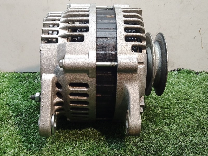 Recambio de alternador para nissan terrano/terrano.ii (r20) sport referencia OEM IAM LR170756  