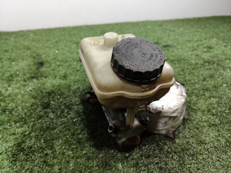 Recambio de bomba freno para mercedes-benz vito (w638) caja cerrada 2.3 turbodiesel referencia OEM IAM A0024312802  L519845