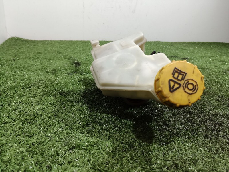 Recambio de bomba freno para ford fiesta (cbk) ambiente referencia OEM IAM 03350884941 41230130 41230130