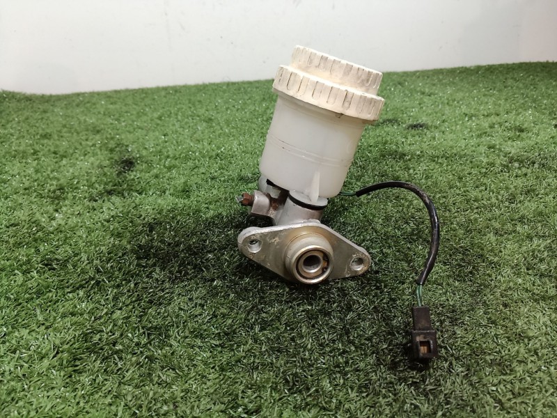 Recambio de bomba freno para mitsubishi colt (cj0) 1300 glx referencia OEM IAM   