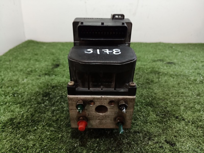 Recambio de abs para renault clio ii fase ii (b/cb0) dynamique referencia OEM IAM 8200085584 0273004621 0265216872