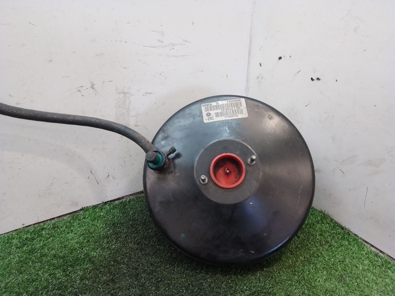 Recambio de servofreno para chrysler grand voyager limited referencia OEM IAM E0204022036 P4683972AA T01BP3532B7003