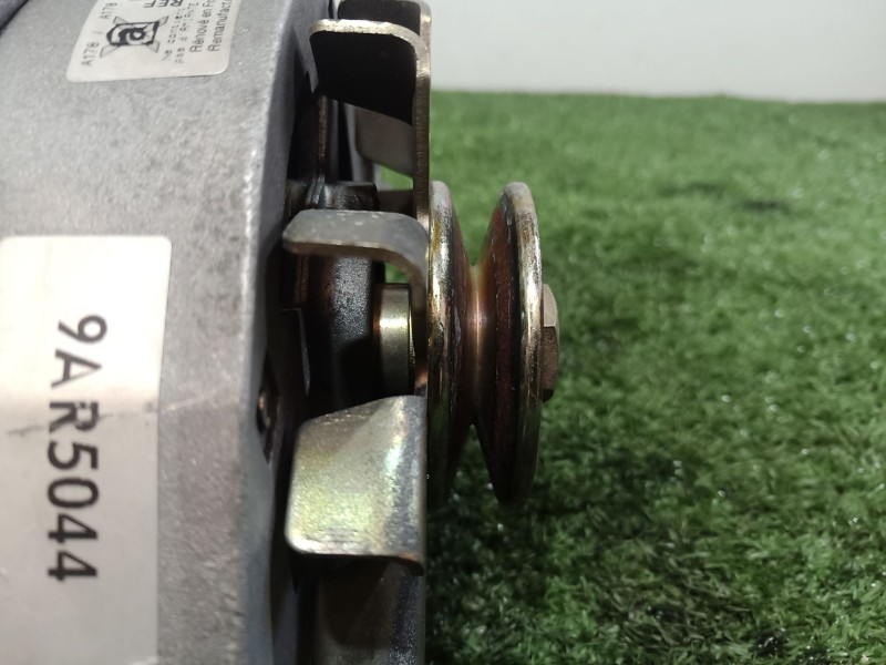 Recambio de alternador para volkswagen polo (867/871/873) azur coupe referencia OEM IAM   