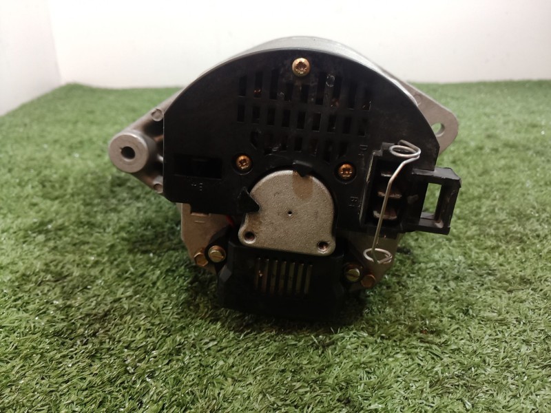 Recambio de alternador para volkswagen polo (867/871/873) azur coupe referencia OEM IAM   