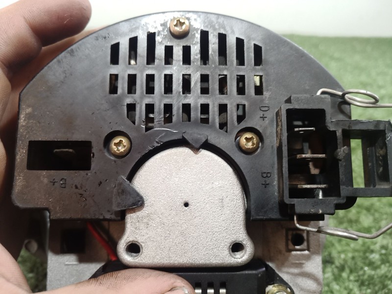 Recambio de alternador para volkswagen polo (867/871/873) azur coupe referencia OEM IAM   