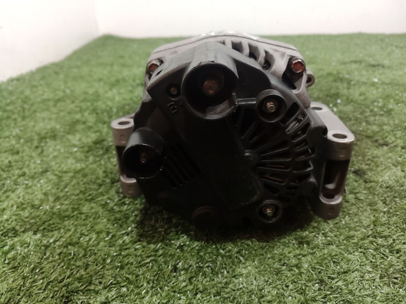 Recambio de alternador para opel combo (corsa c) cargo referencia OEM IAM   
