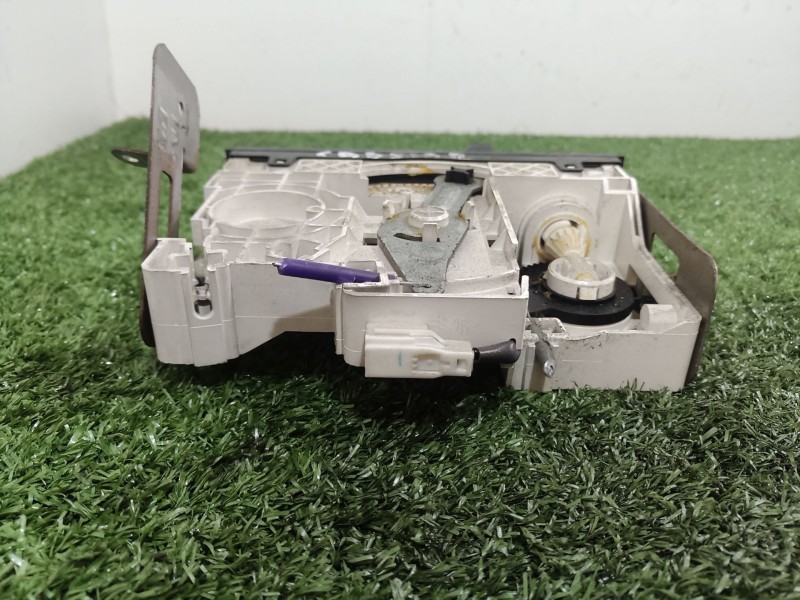 Recambio de mando climatizador para nissan cabstar referencia OEM IAM A0300 27510MB41A 27510MB41A