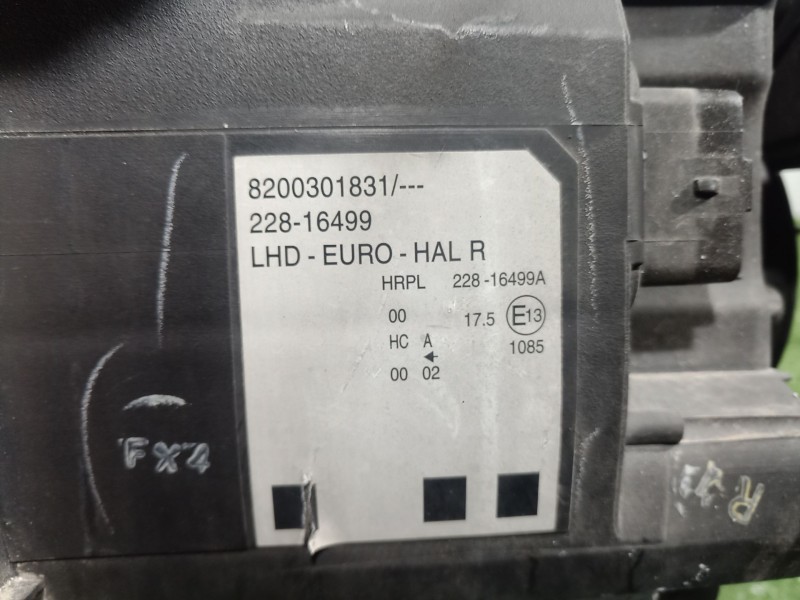 Recambio de faro derecho para renault modus 1.5 dci diesel referencia OEM IAM 8200301831 22816499A 22816499