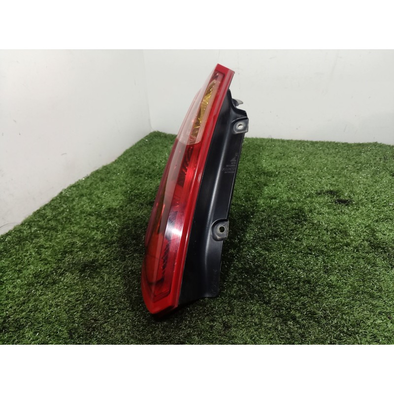 Recambio de piloto trasero izquierdo para fiat punto (199_) 1.3 d multijet referencia OEM IAM 27460102 453681 51701589