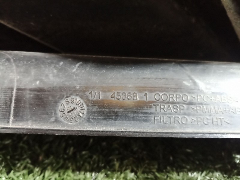 Recambio de piloto trasero izquierdo para fiat punto (199_) 1.3 d multijet referencia OEM IAM 27460102 453681 51701589