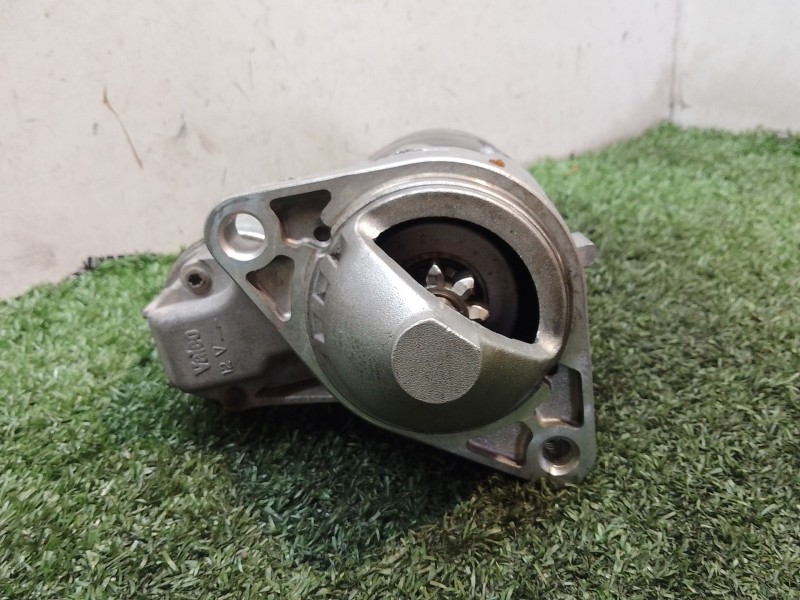 Recambio de motor arranque para nissan micra (k12e) acenta referencia OEM IAM 233001F77B 10K50249RSA D7E40