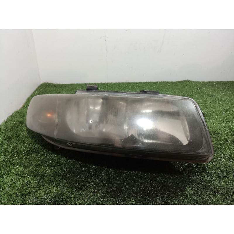 Recambio de faro derecho para seat leon (1m1) 1.9 tdi referencia OEM IAM 1M1941002D 1M1941002D 67742701