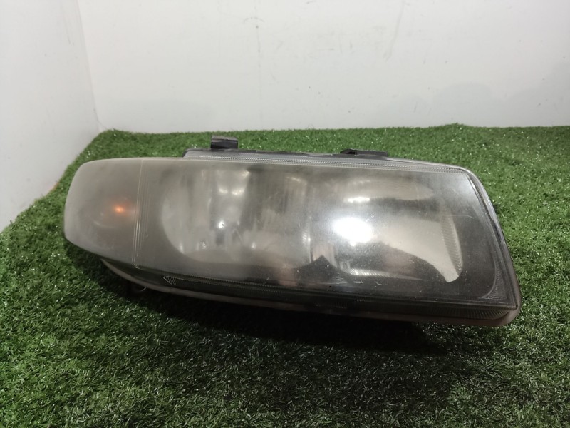 Recambio de faro derecho para seat leon (1m1) 1.9 tdi referencia OEM IAM 1M1941002D 1M1941002D 67742701