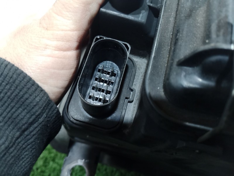 Recambio de faro derecho para seat leon (1m1) 1.9 tdi referencia OEM IAM 1M1941002D 1M1941002D 67742701