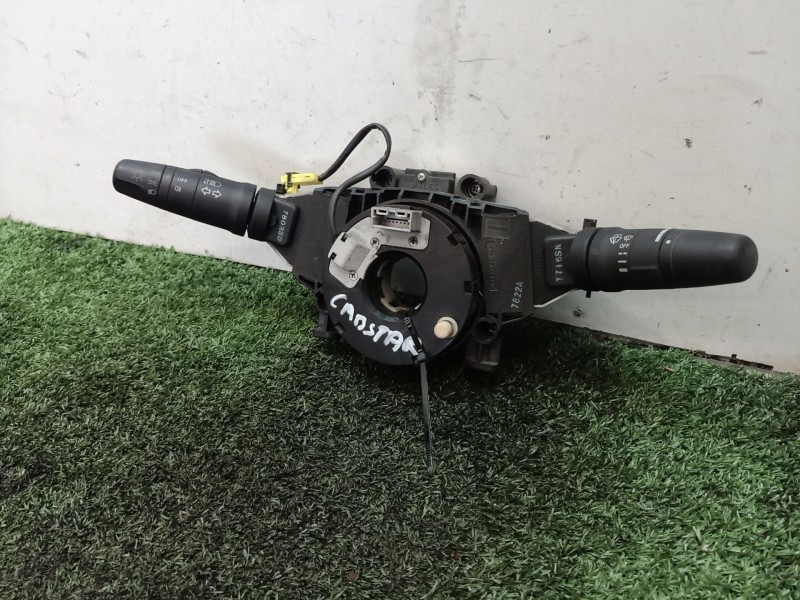 Recambio de mando multifuncion para nissan cabstar referencia OEM IAM 7716SN 7716SN 7802SD