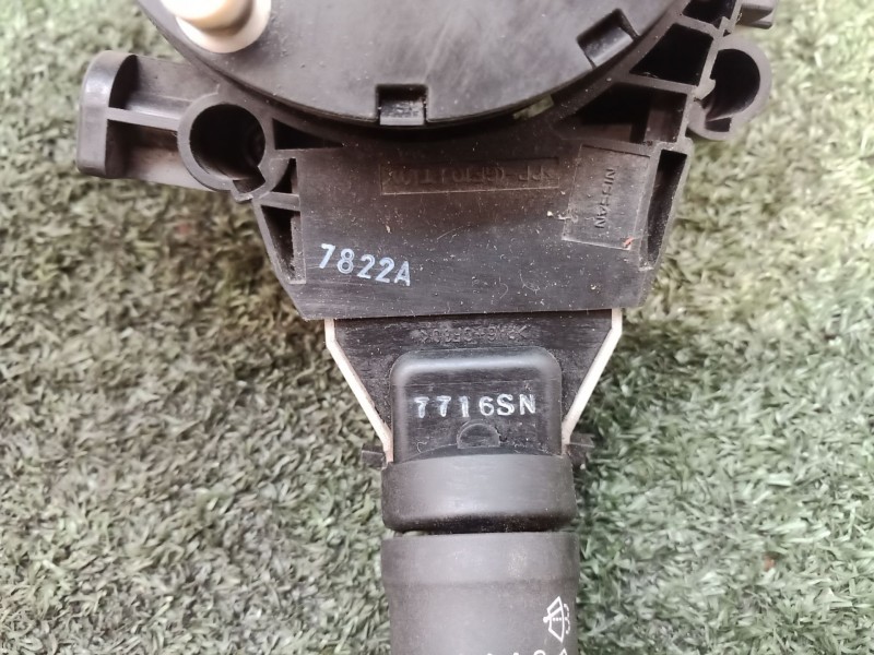 Recambio de mando multifuncion para nissan cabstar referencia OEM IAM 7716SN 7716SN 7802SD