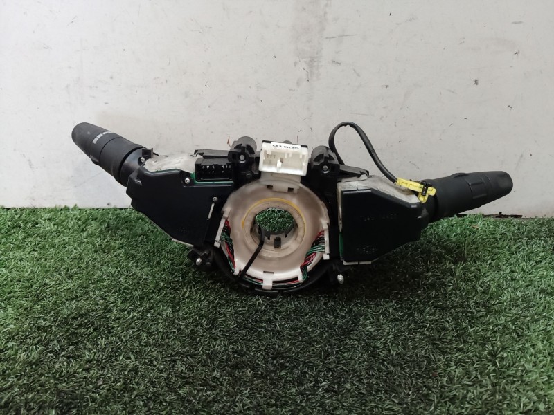 Recambio de mando multifuncion para nissan cabstar referencia OEM IAM 7716SN 7716SN 7802SD