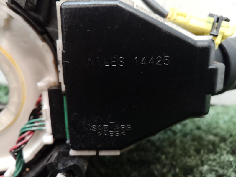 Recambio de mando multifuncion para nissan cabstar referencia OEM IAM 7716SN 7716SN 7802SD