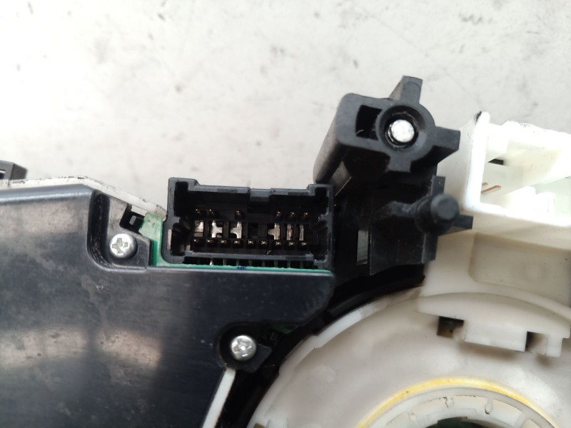 Recambio de mando multifuncion para nissan cabstar referencia OEM IAM 7716SN 7716SN 7802SD