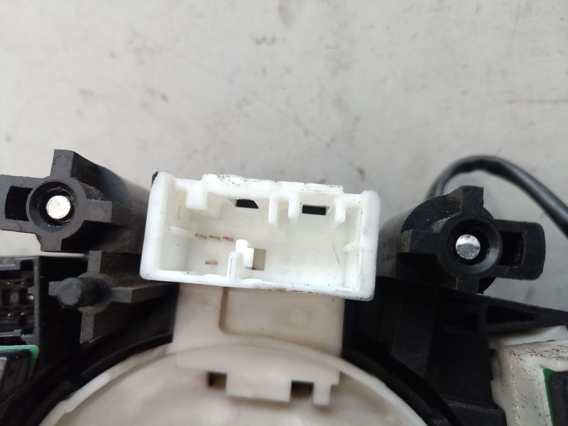 Recambio de mando multifuncion para nissan cabstar referencia OEM IAM 7716SN 7716SN 7802SD