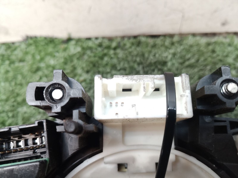 Recambio de mando multifuncion para nissan cabstar referencia OEM IAM 7X30SD 7X30SD 7Y06SD