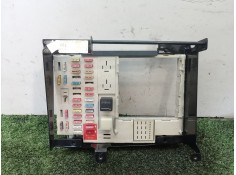 Recambio de caja reles / fusibles para man tg - l 12.xxx tgl 12t 4x2 bl referencia OEM IAM 896071 896071 81254446074