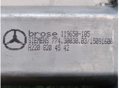 Recambio de motor elevalunas delantero derecho para mercedes-benz clase c (w203) berlina 2.0 compresor cat referencia OEM IAM 77
