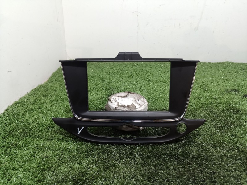 Recambio de moldura para opel astra k (b16) 1.6 cdti (68) referencia OEM IAM 39009825 39009825 39009825