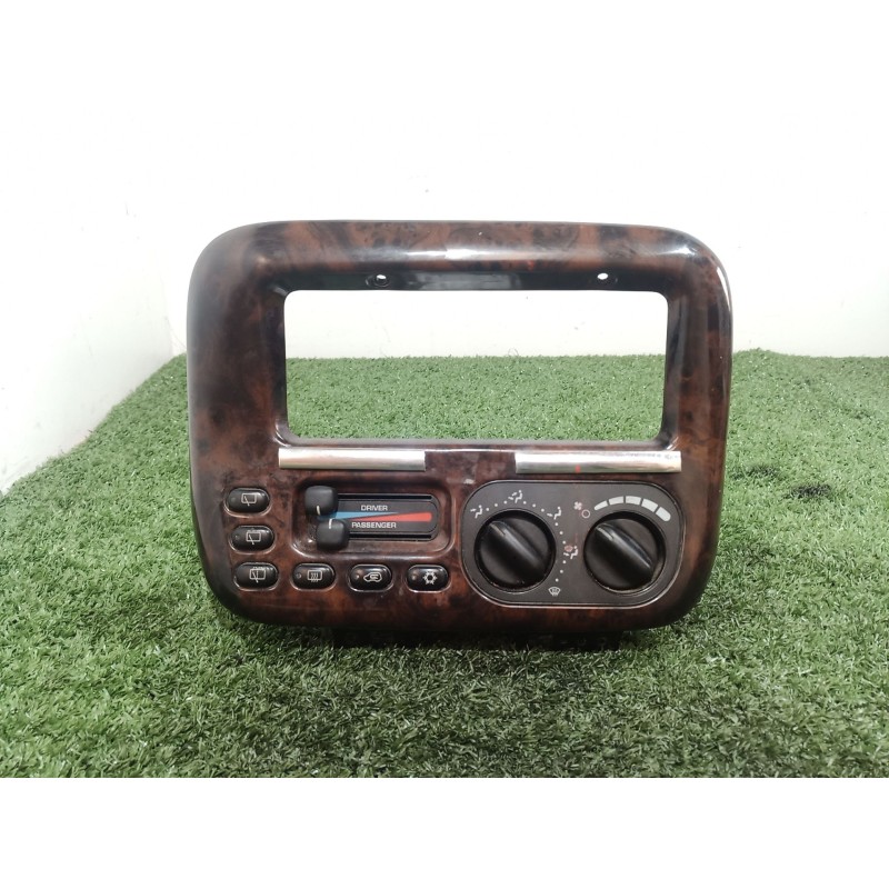 Recambio de mando climatizador para chrysler voyager (gs) 2.5 td family referencia OEM IAM P04677637AD P04677637AD HADHBB
