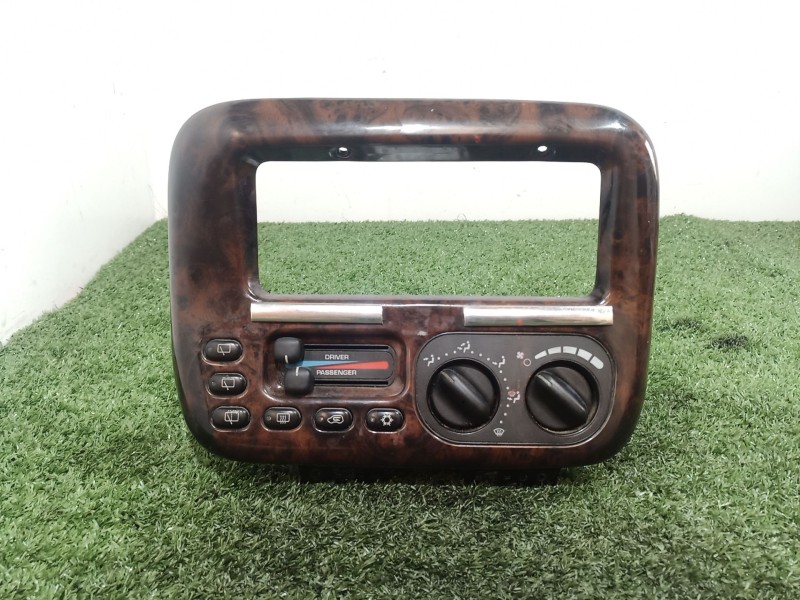 Recambio de mando climatizador para chrysler voyager (gs) 2.5 td family referencia OEM IAM P04677637AD P04677637AD HADHBB