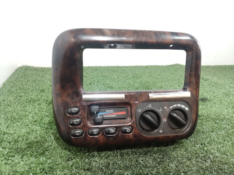 Recambio de mando climatizador para chrysler voyager (gs) 2.5 td family referencia OEM IAM P04677637AD P04677637AD HADHBB