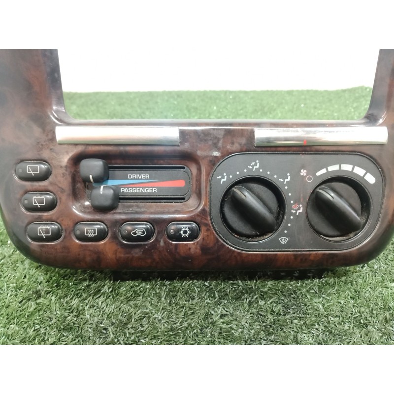 Recambio de mando climatizador para chrysler voyager (gs) 2.5 td family referencia OEM IAM P04677637AD P04677637AD HADHBB