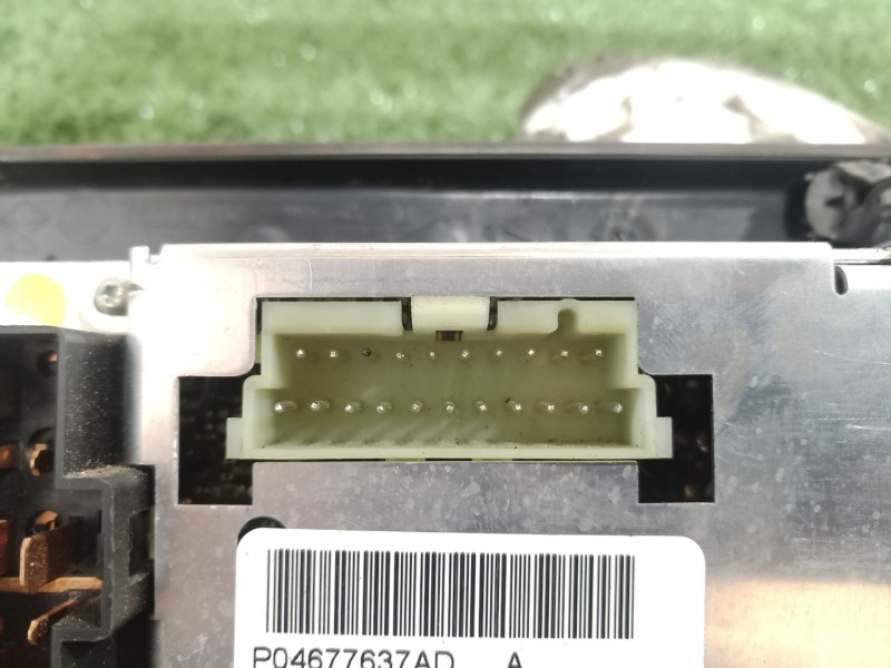 Recambio de mando climatizador para chrysler voyager (gs) 2.5 td family referencia OEM IAM P04677637AD P04677637AD HADHBB