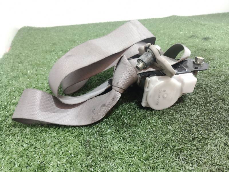 Recambio de cinturon seguridad delantero derecho para nissan cabstar referencia OEM IAM 7048107 7048107 0436035 Recambio de cinturon seguridad delantero derecho para nissan cabstar referencia OEM IAM 7048107 7048107 0436035