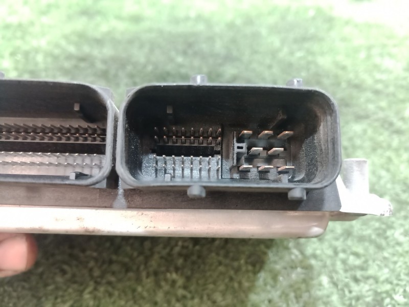 Recambio de centralita motor uce para seat ibiza (6l1) referencia OEM IAM 038906012HP 1039S01942 0281011320 Recambio de centralita motor uce para seat ibiza (6l1) referencia OEM IAM 038906012HP 1039S01942 0281011320