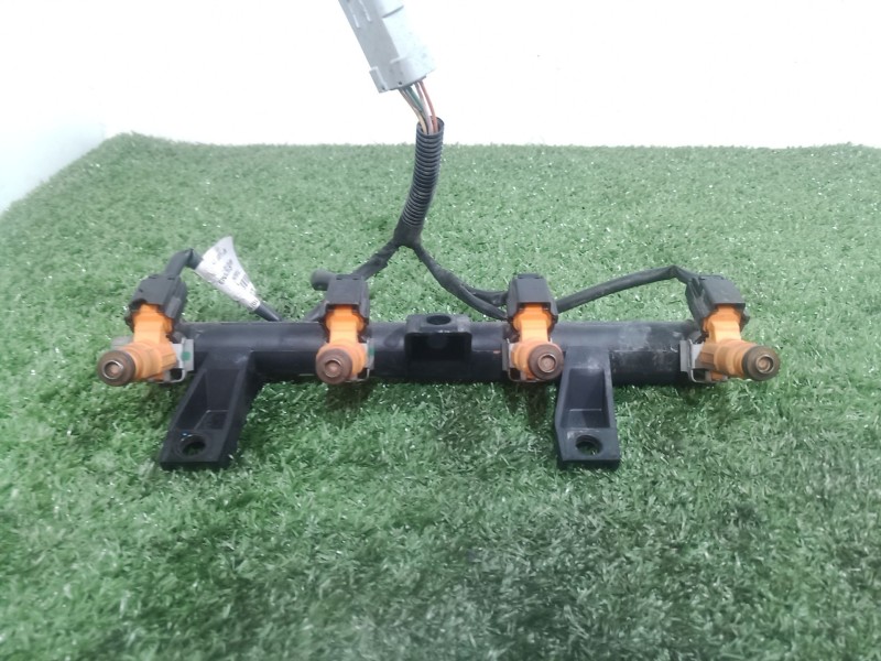 Recambio de rampa inyectora para peugeot 206 berlina 1.1 referencia OEM IAM 9655833580 9655833580 9655833580